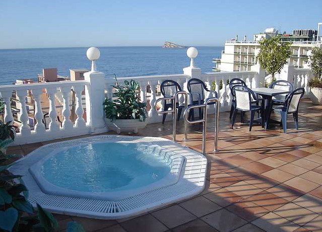 Avenida Hotel