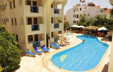 Club Evin Apartments