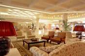 Ornate decor throughout Ornate luxury through out