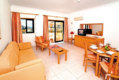 Plaza Real Apartments