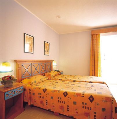 Tropic Gardens Apartments