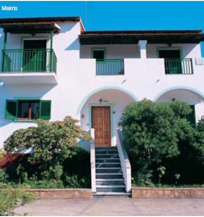 Makris Yialos Studios and Apartments