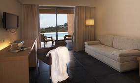 Carda Beach Hotel