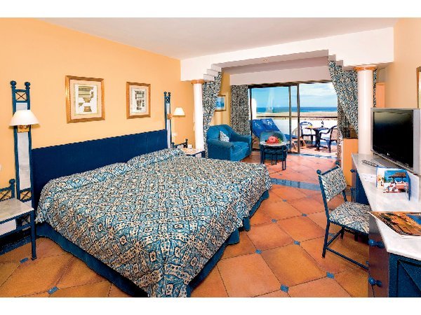 Melia Gorriones Hotel