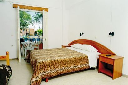 Olive Grove Studios And Apartments