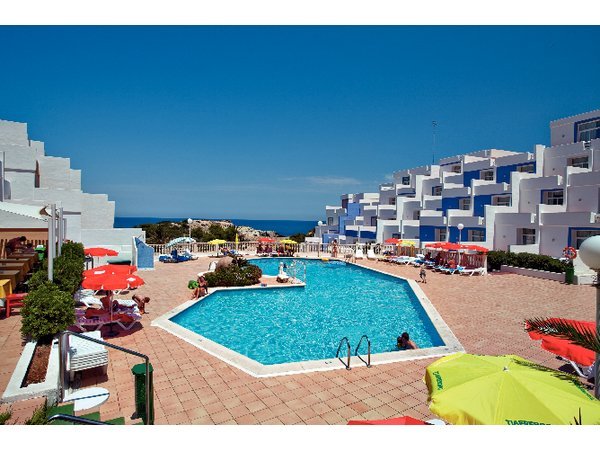 Club Paradise Beach Apartments