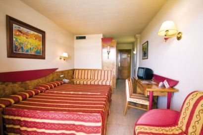 Club Dorada Palace