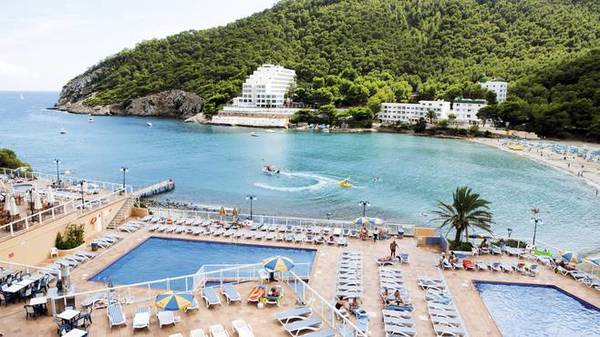 Cala Llonga Cala Llonga