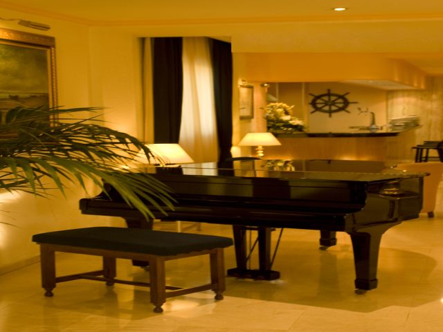Hotel Las Arenas Hotel Las Arenas